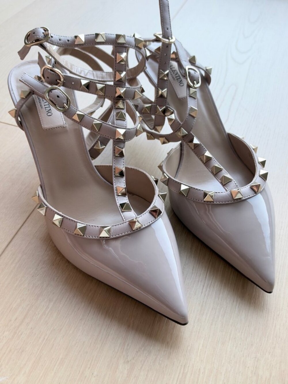 Valentino Rockstud Caged Pump 100mm Poudre Patent Sz 9